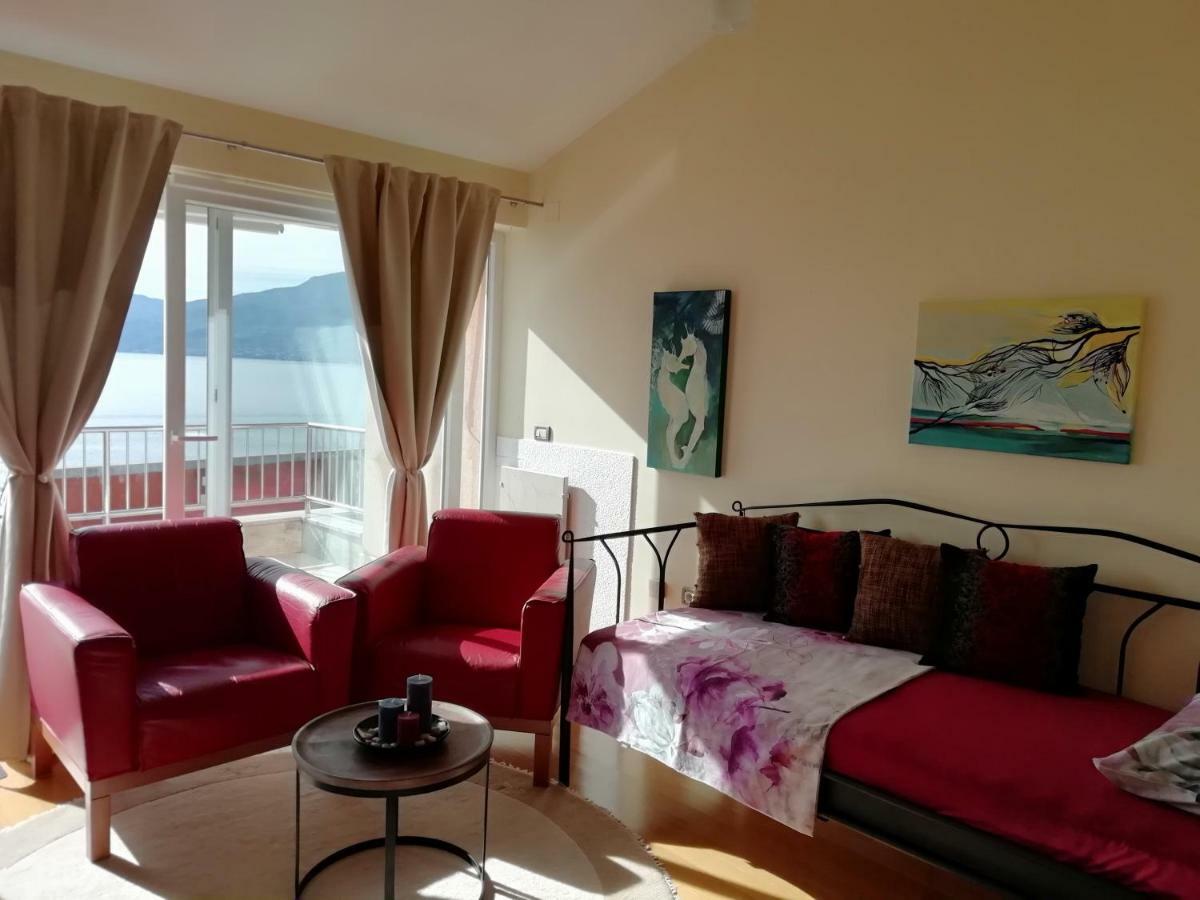 Apartments In Villa Azra Rijeka Exterior photo
